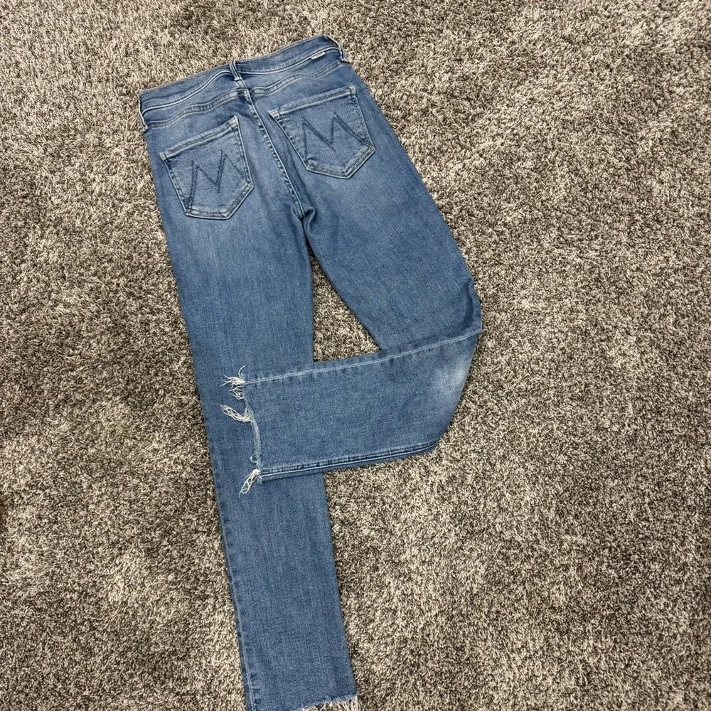 MOTHER Mid Rise Dazzler Ankle Fray Sz 25 - Picture 3 of 6